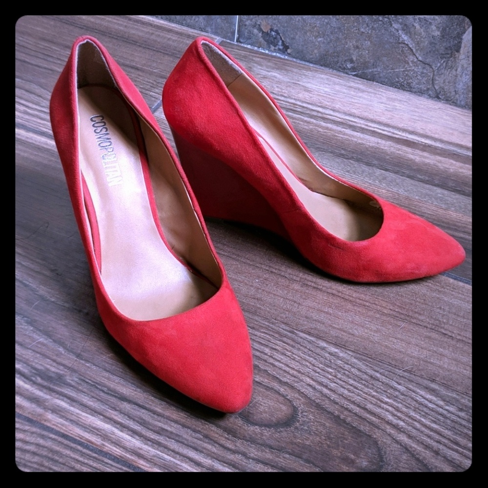 Red Cosmopolitan wedge heels